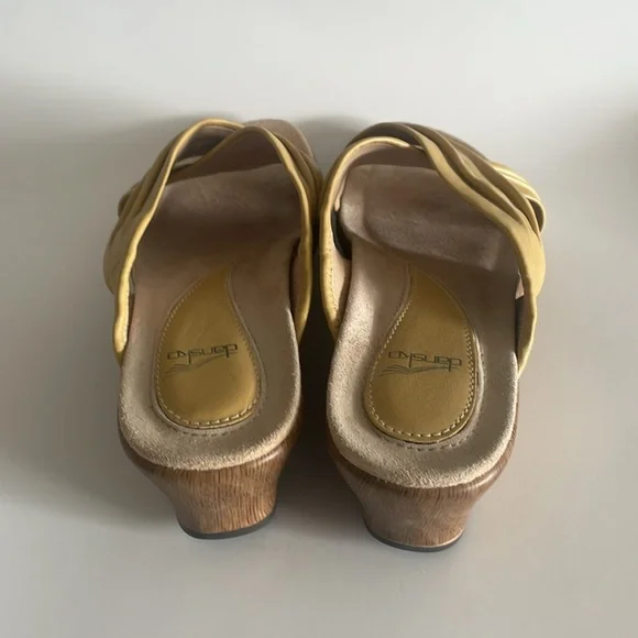 Dansko Avalon Leather Criss Cross Strap Mustard Yellow Wedge Sandals size 39 EU - Picture 4 of 9